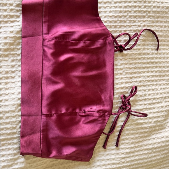Elegant Wine Satin Midi Dress - Picture 2 of 5